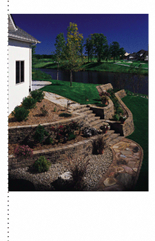 VERSA-LOK Mosaic retaining walls in backyard landscape